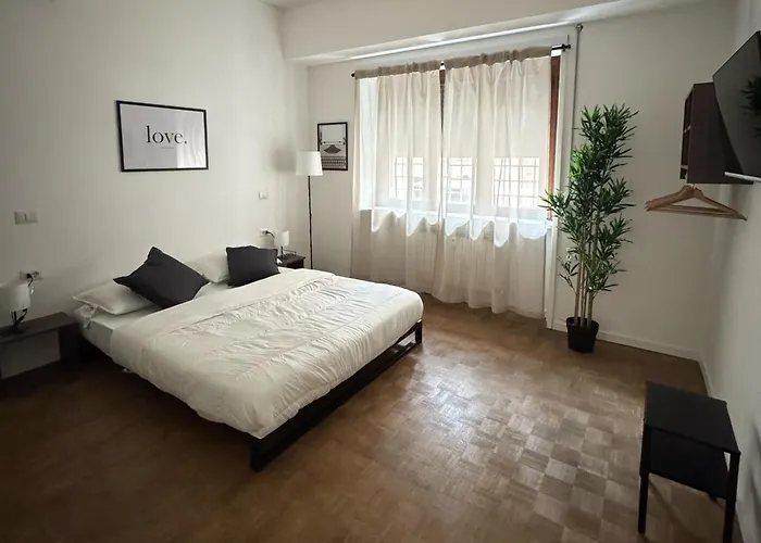 Residenza Piramide 4* Rom